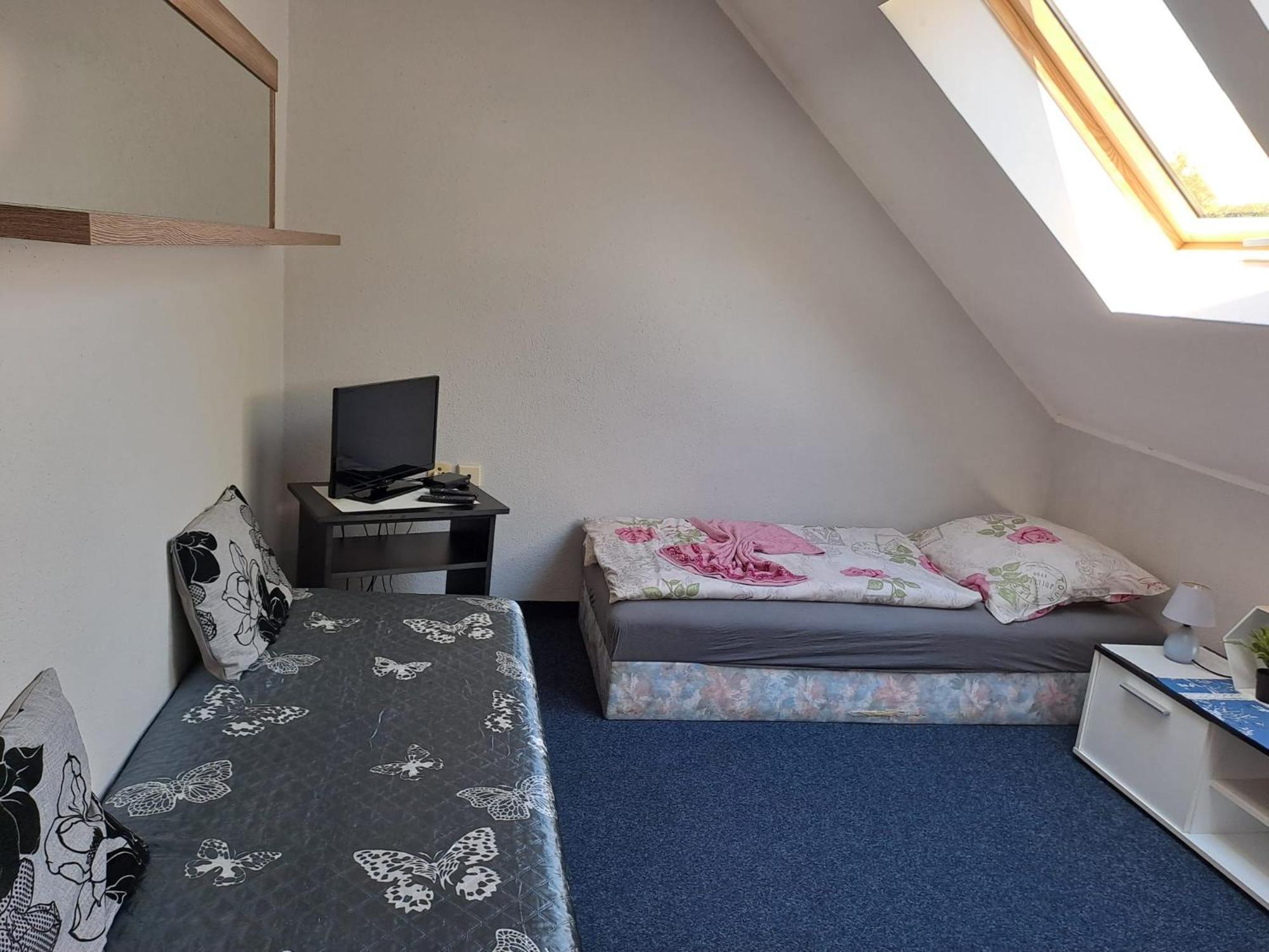 Hotel Kamenny Vrch Chomutov Kültér fotó