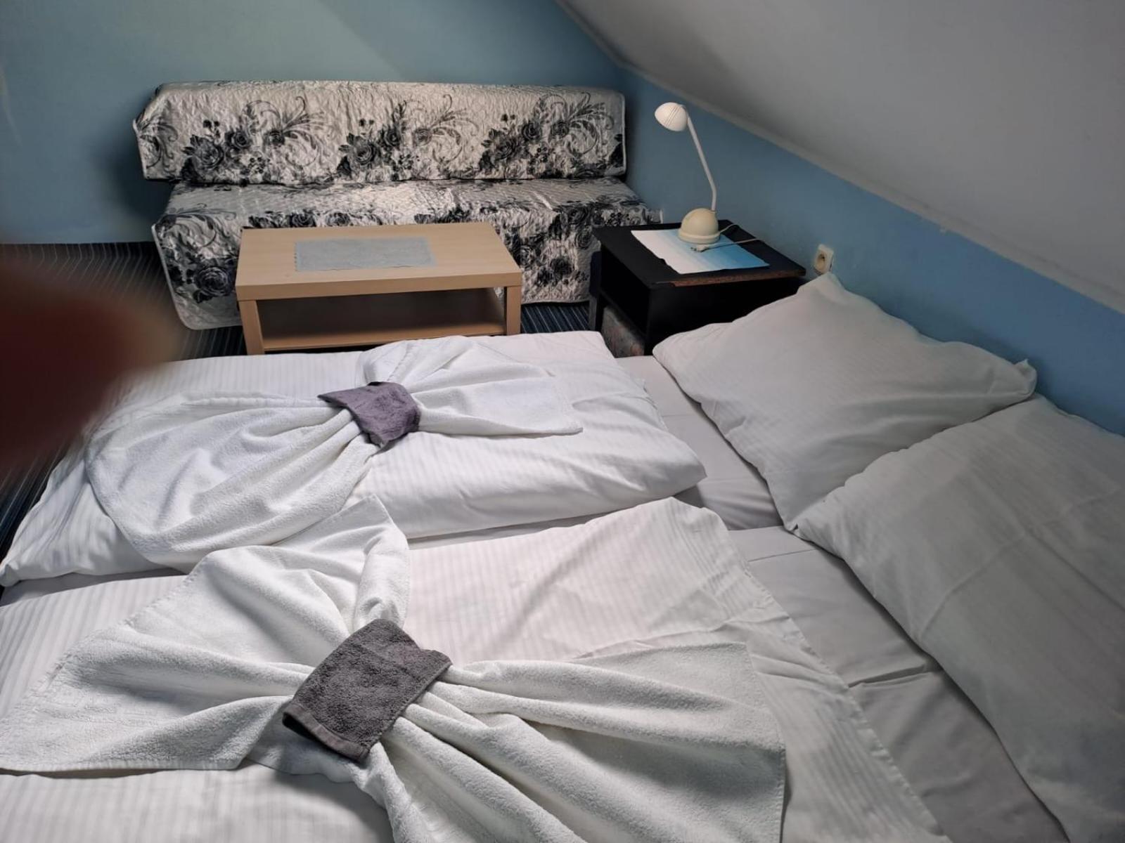 Hotel Kamenny Vrch Chomutov Kültér fotó