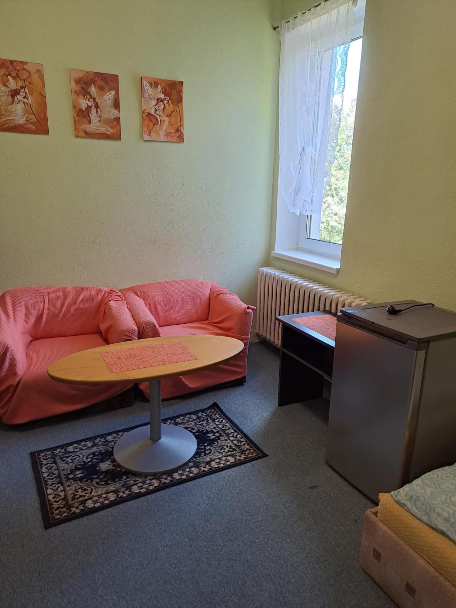 Hotel Kamenny Vrch Chomutov Kültér fotó