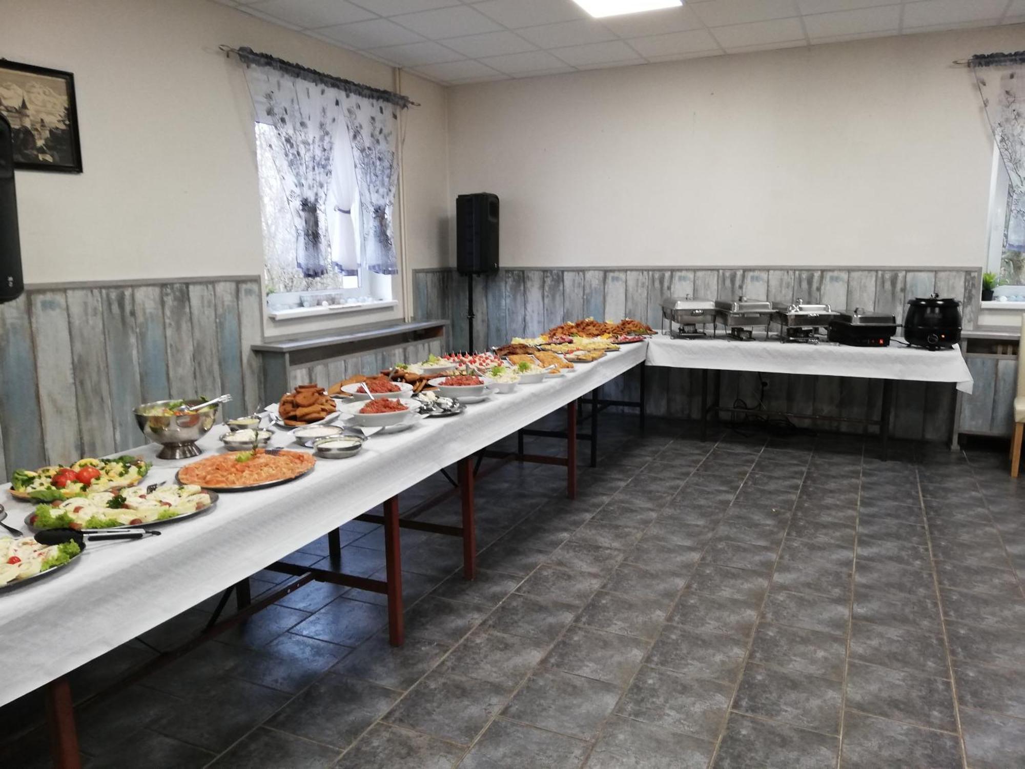 Hotel Kamenny Vrch Chomutov Kültér fotó