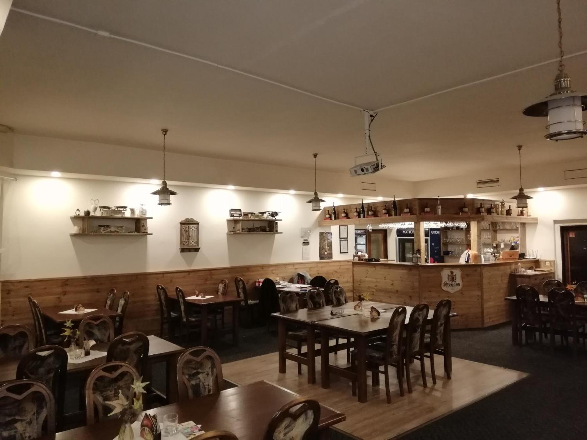 Hotel Kamenny Vrch Chomutov Kültér fotó