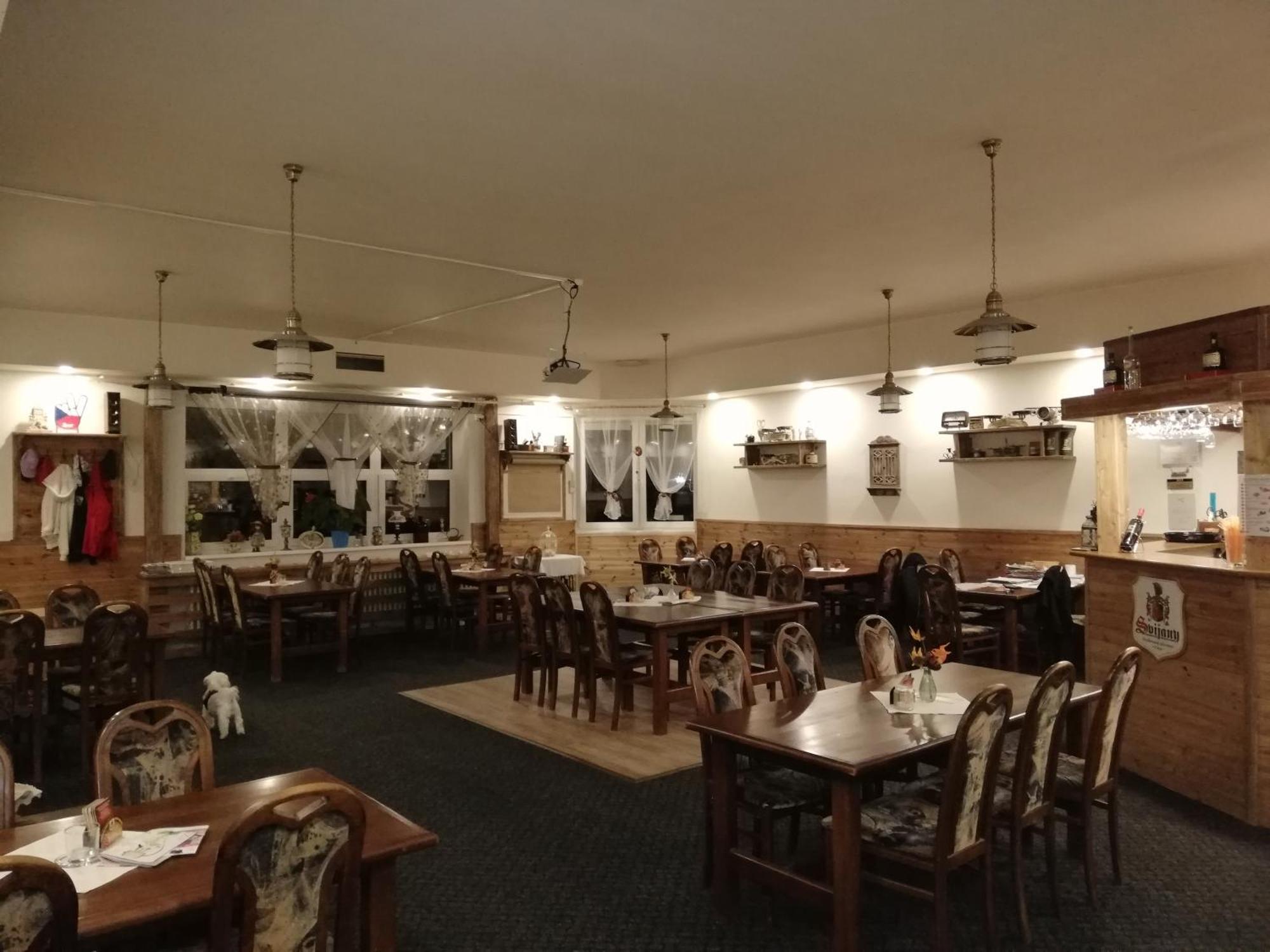 Hotel Kamenny Vrch Chomutov Kültér fotó